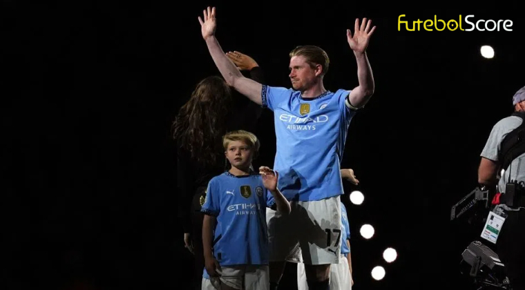 De Bruyne promete voltar em despedida emocionante do Manchester City, que levou Guardiola às lágrimas e garantiu uma estátua ao jogador